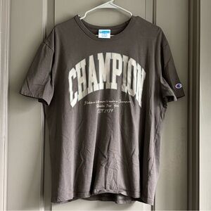 Champion T-Shirt Size L